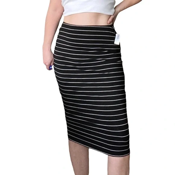 Old Navy Skirts Bodycon Stretchy Pencil Skirt Size M New With